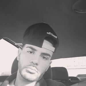 Meet your Posher, Moises